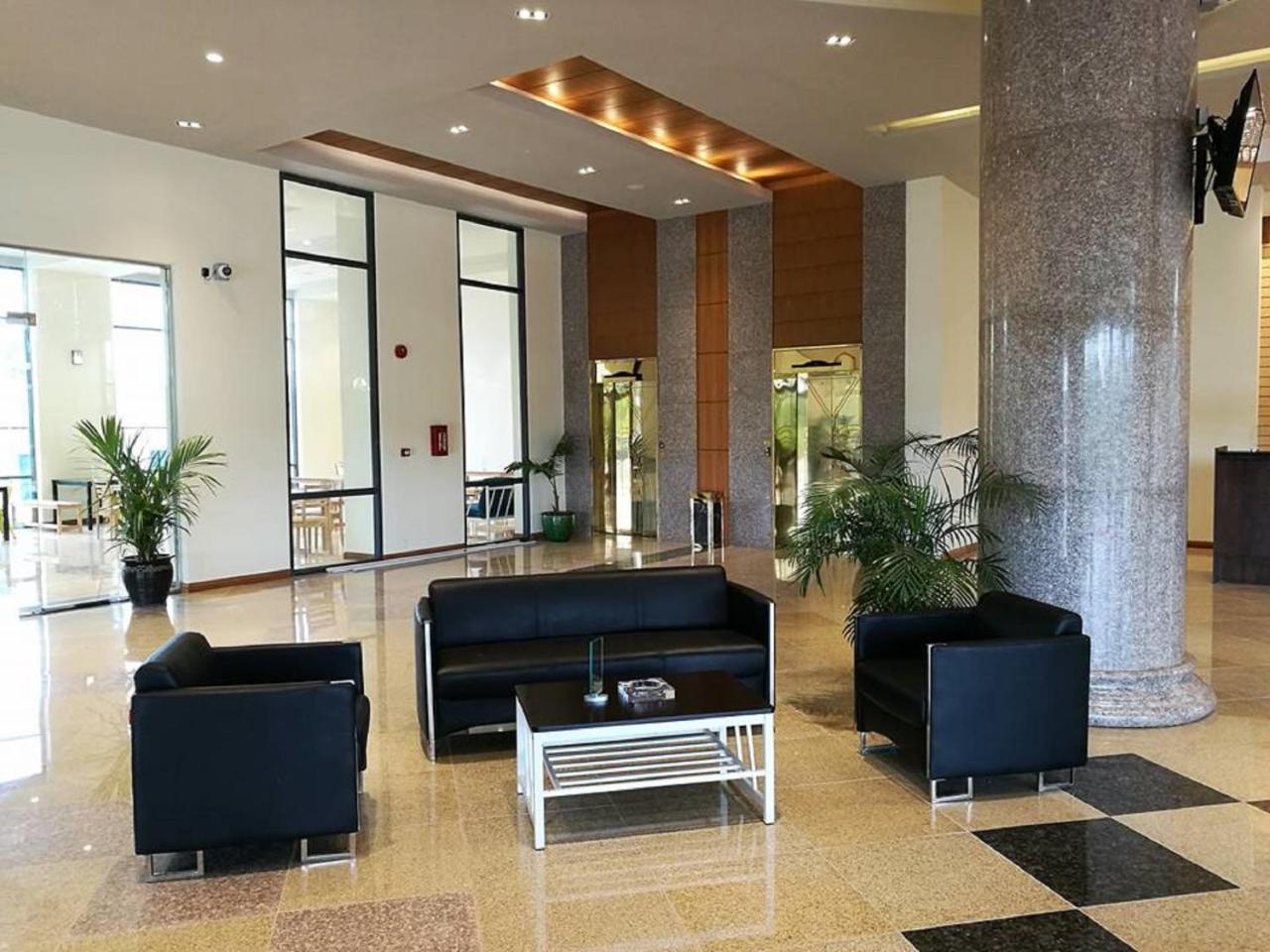 Vegas - Nay Pyi Taw 3*