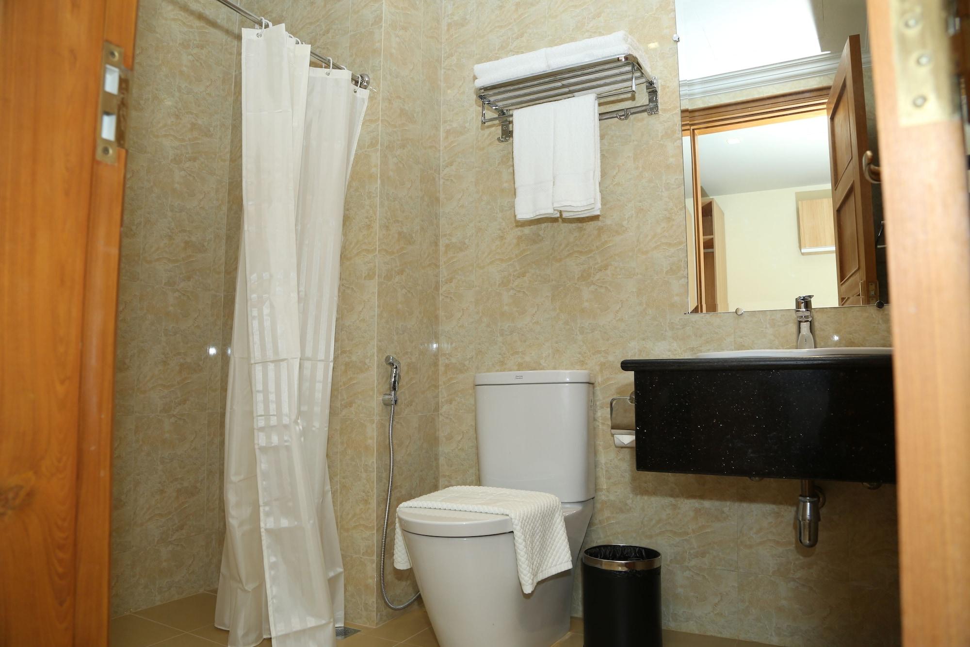 Vegas - Nay Pyi Taw Hotel 3*